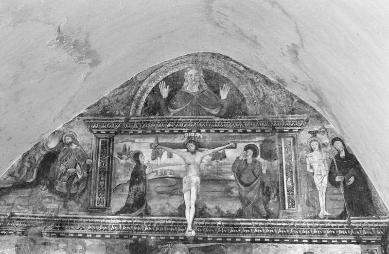 Peintures monumentales, mur est, registre supérieur : Crucifixion