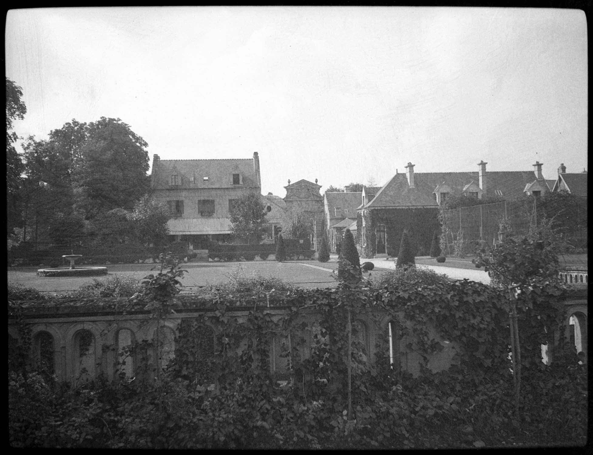 Bâtiments, vue à distance