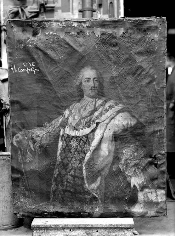 Huile sur toile : Louis XV en tenue de sacre, Compiègne