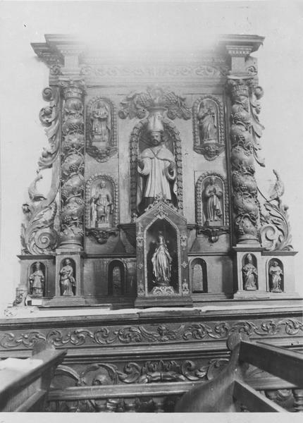 autel, retable, statue : Saint Eloi, huit statuettes (autel secondaire de Saint Eloi)
