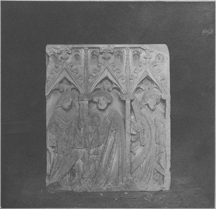 2 bas-reliefs : Trois saints - © Ministère de la Culture (France), Médiathèque du patrimoine et de la photographie, diffusion GrandPalaisRmn Photo