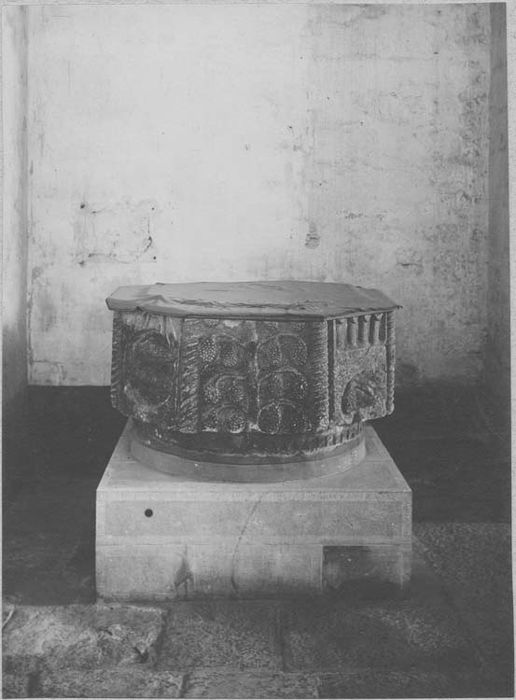 fonts baptismaux - © Ministère de la Culture (France), Médiathèque du patrimoine et de la photographie, diffusion GrandPalaisRmn Photo