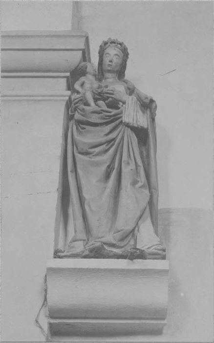 statue : Vierge et l'enfant