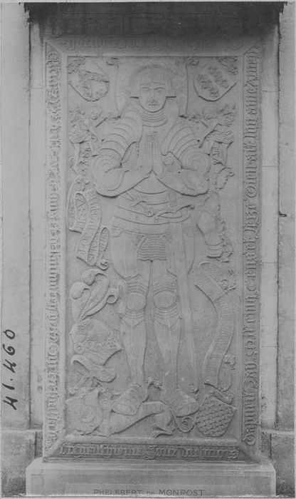 dalle funéraire de Philibert de Monrost, seigneur de Valleroy-le-Bois