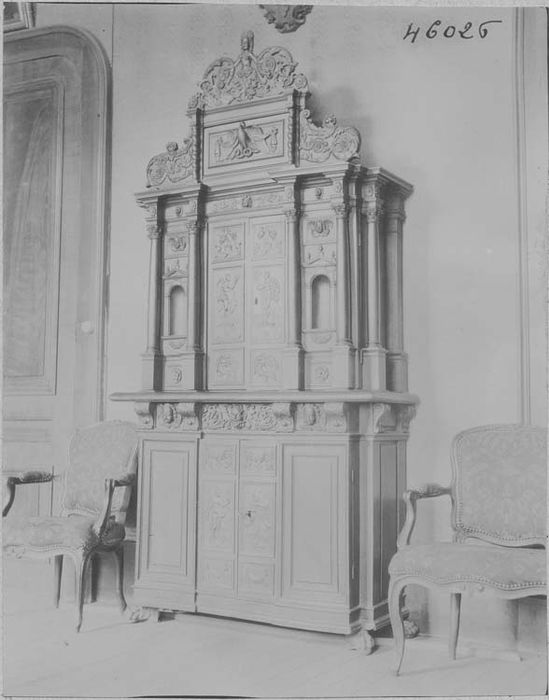 buffet (bahut à deux corps)