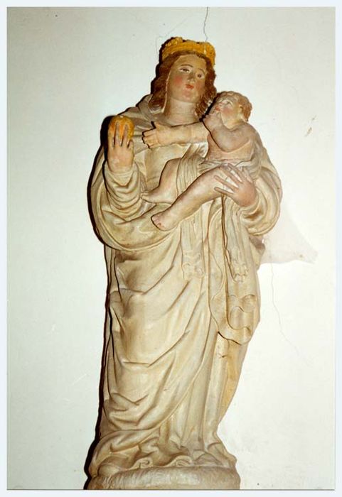 statue : Vierge à l'Enfant