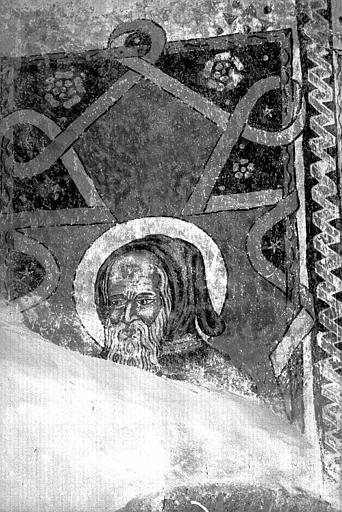 Peinture murale de la 1ère travée par l'est : Tête d'un saint