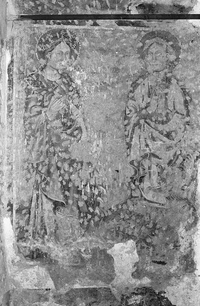 Peinture monumentale, mur ouest : sainte Catherine d'Alexandrie et sainte Marguerite d'Antioche (avant restauration)