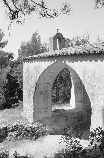 Porche et ses peintures monumentales, côté sud-est