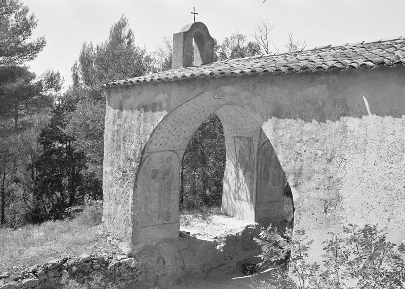 Porche et ses peintures monumentales, côté sud-est