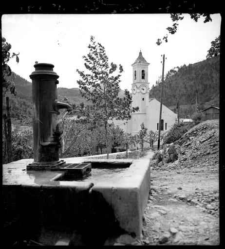 La fontaine et l'église