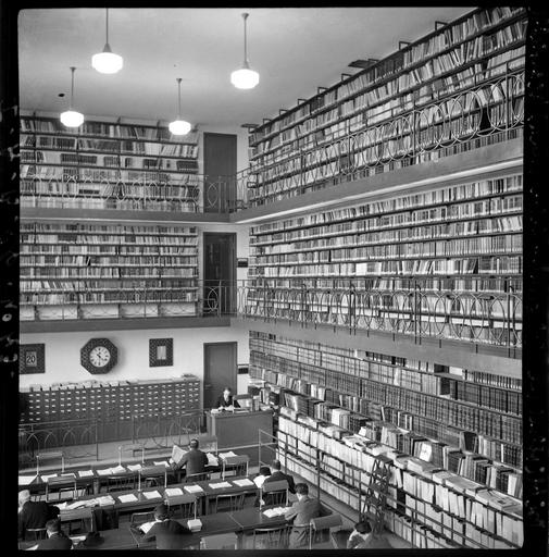 Intérieur de la bibliothèque