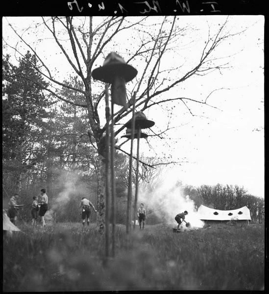 Rassemblement de scouts au château de Vayres (propriété de François Kollar)