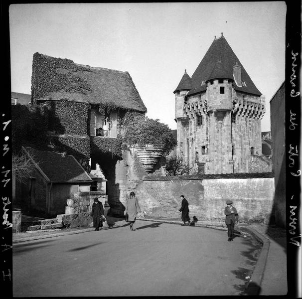 Vue d'ensemble avec l'avant-porte