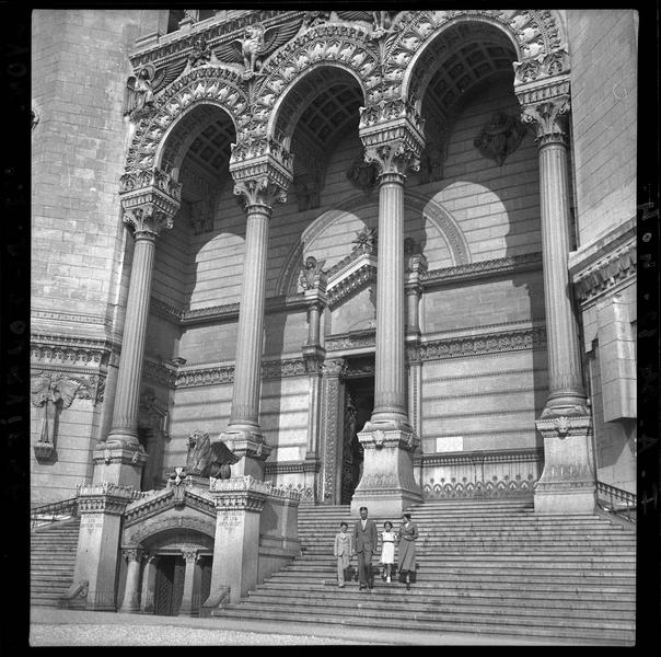 Arcades du portail de la façade ouest