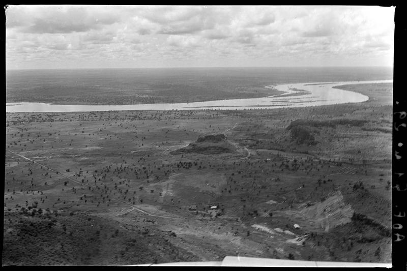Vue aérienne du fleuve