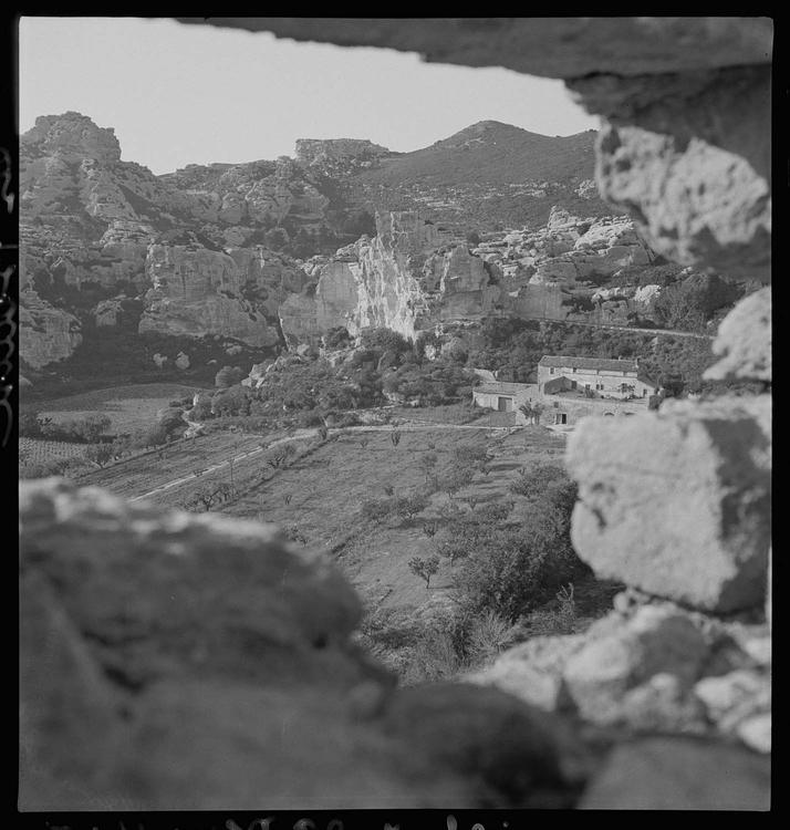 Vue aérienne prise du château vers la vallée