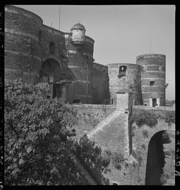 Entrée du château