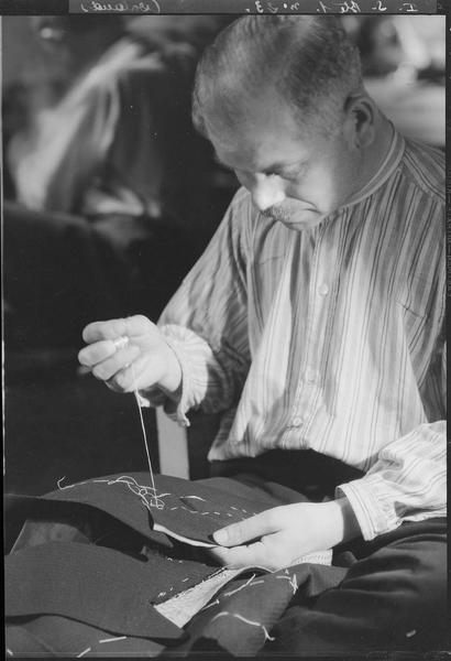 La confection d'une veste : la couture des manches