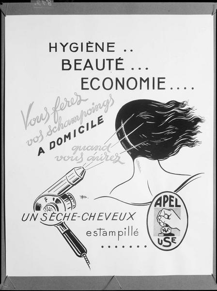 Panneaux d'exposition. Campagne pour la norme NF-USE-APEL : Un sèche-cheveux
