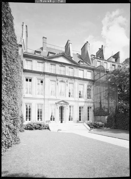 Façade sur jardin