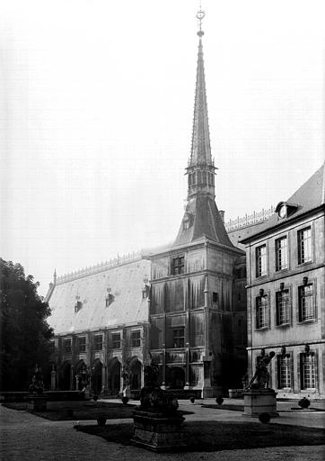 Ensemble de la façade sur cour