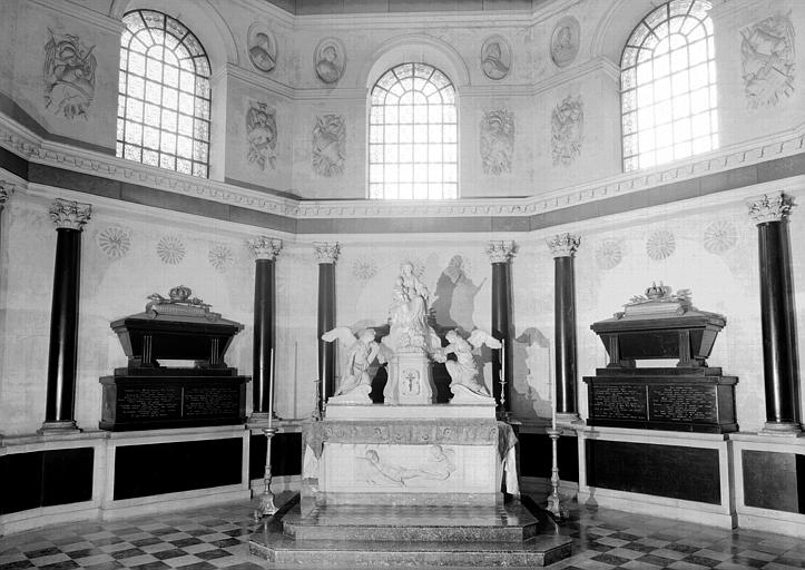 Chapelle funéraire ducale, vers l'est