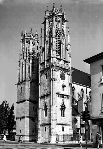 Façade ouest, vue du sud-ouest