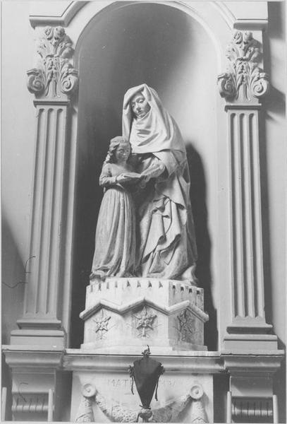 groupe sculpté : sainte Anne et la Vierge enfant, vue générale