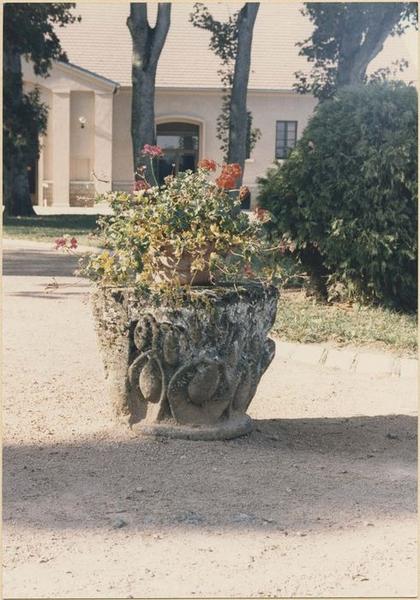 chapiteau, vue générale