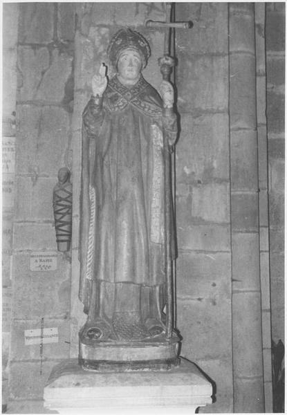 statue : Saint Thomas-de-Cantorbery, vue générale