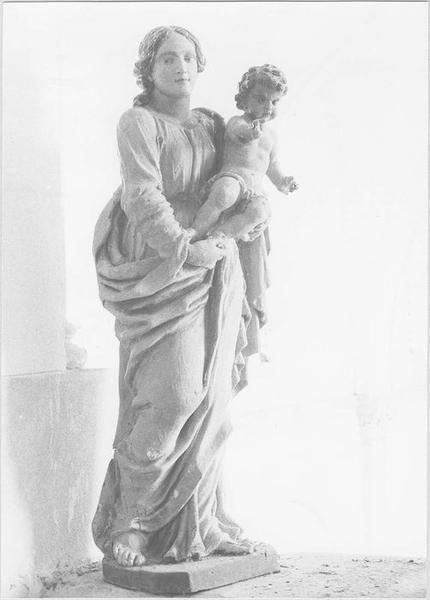 statue : Vierge à l'Enfant, vue générale