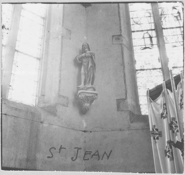 statue : saint Jean-Baptiste, vue générale