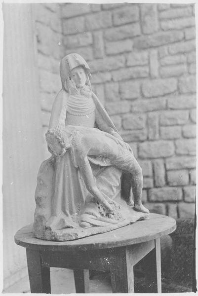 Groupe sculpté : Vierge de Pitié, vue générale