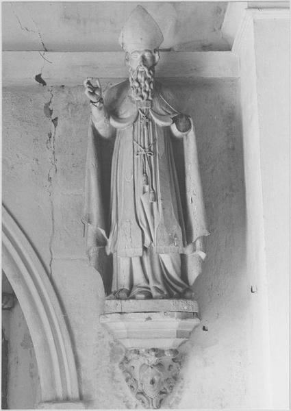 statue : saint évêque, vue générale