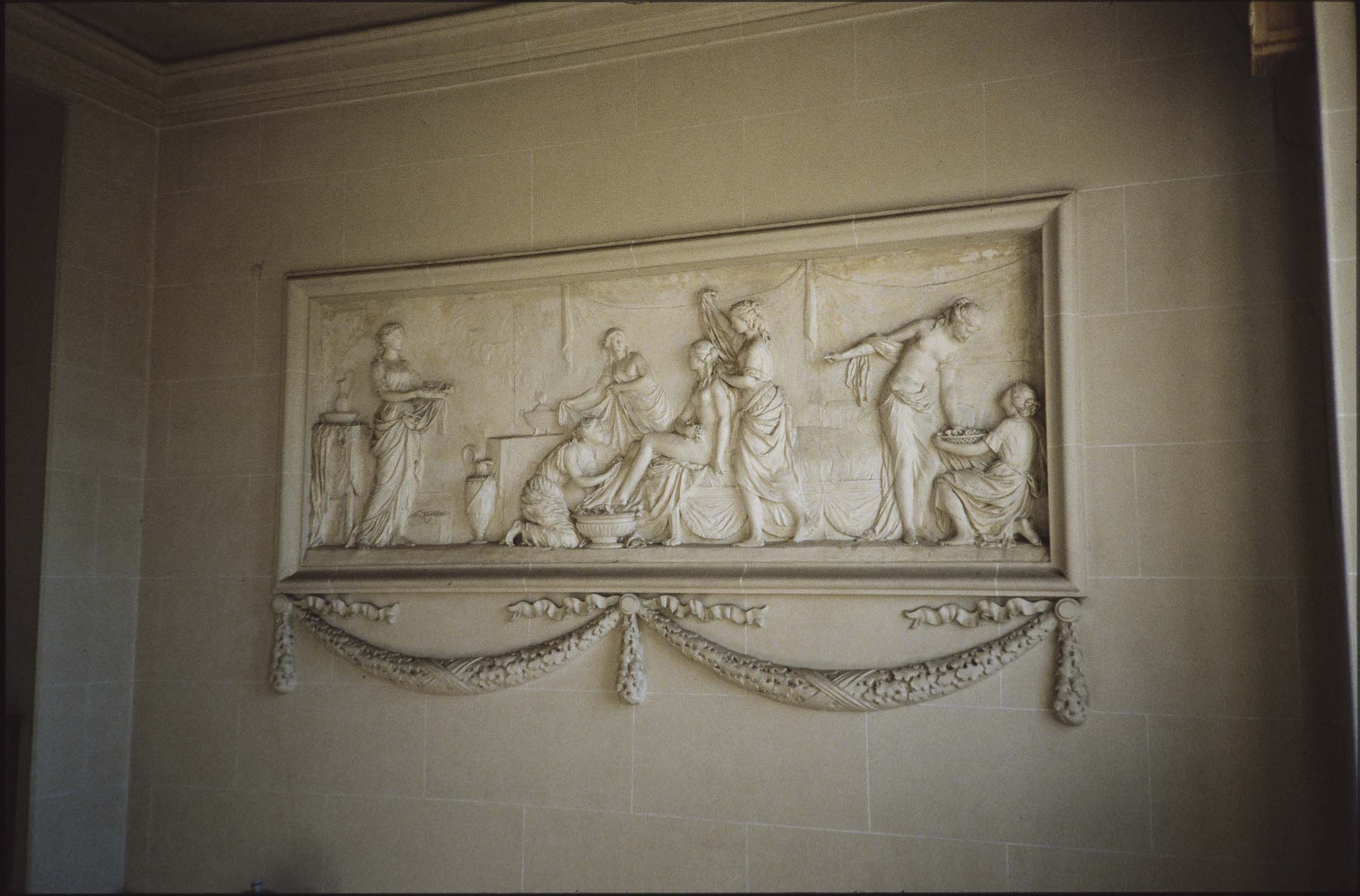 haut-relief, vue générale