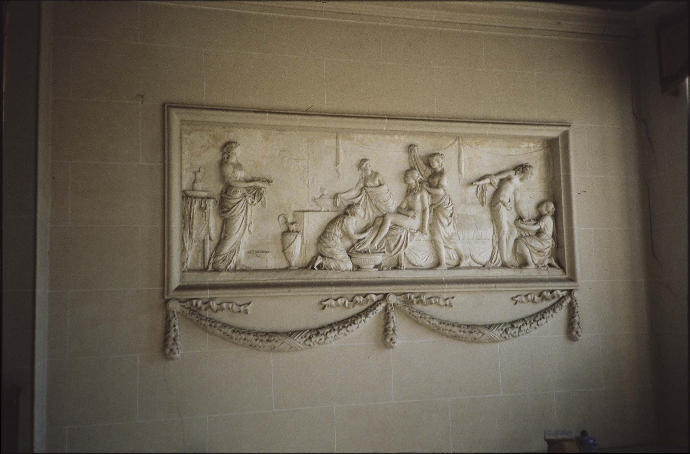 haut-relief, vue générale