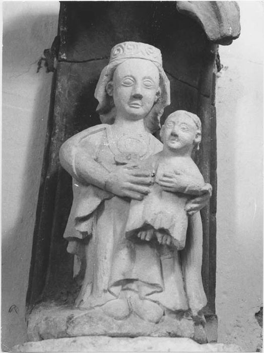 statue (statuette) : Vierge à l'Enfant