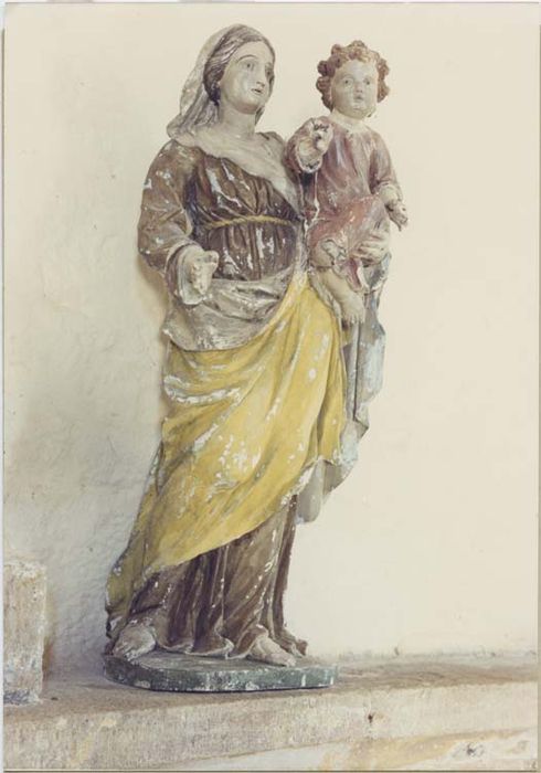 statue : Vierge à l'Enfant