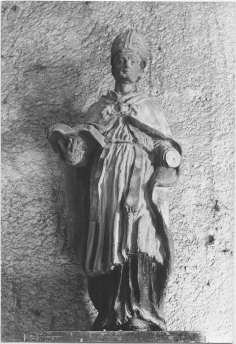 statue (statuette) : Evêque