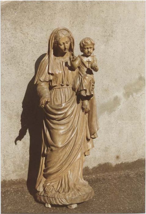 statue : Vierge à l'Enfant