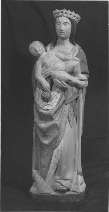 statue : Vierge à l'Enfant