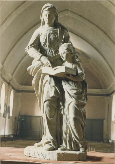 statue : Sainte Anne et la Vierge