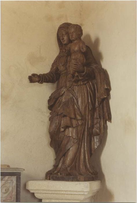 statue : Vierge à l'Enfant