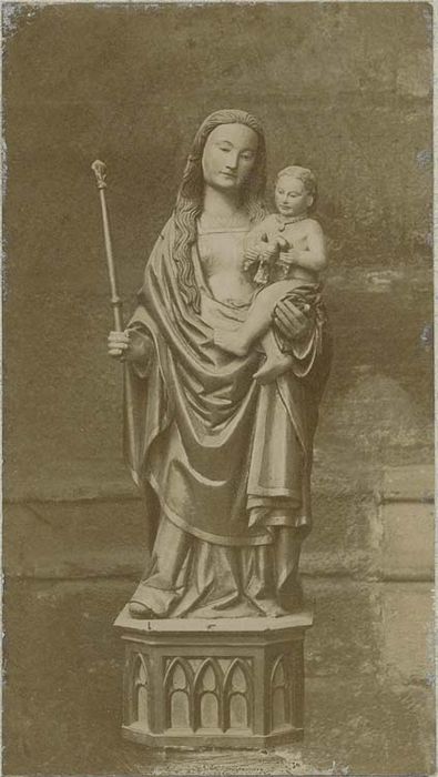 statue : Vierge à l'Enfant