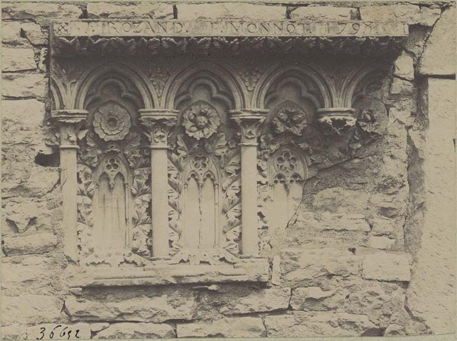 bas-relief : voûtes