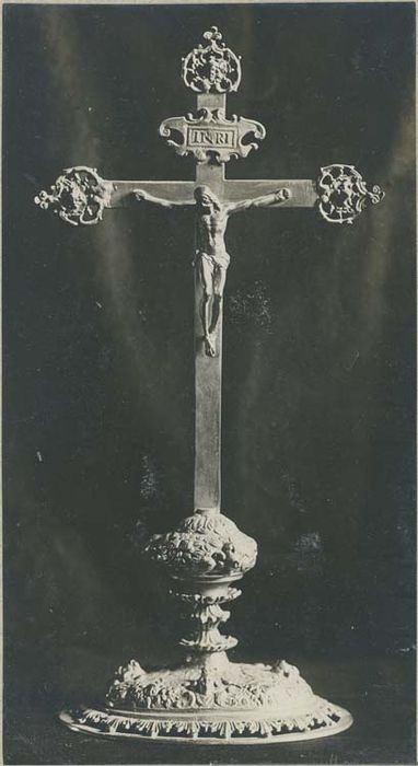 croix d'autel