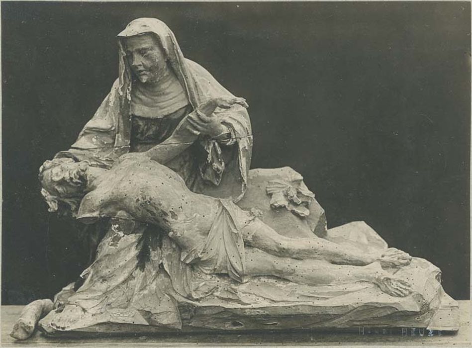 groupe sculpté : Vierge de Pitié