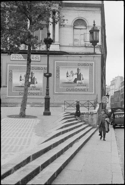 [Vers la porte de Saint-Denis]