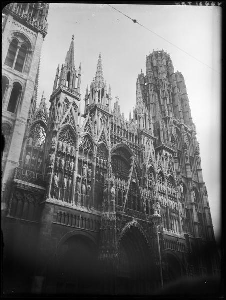 Façade de la cathédrale